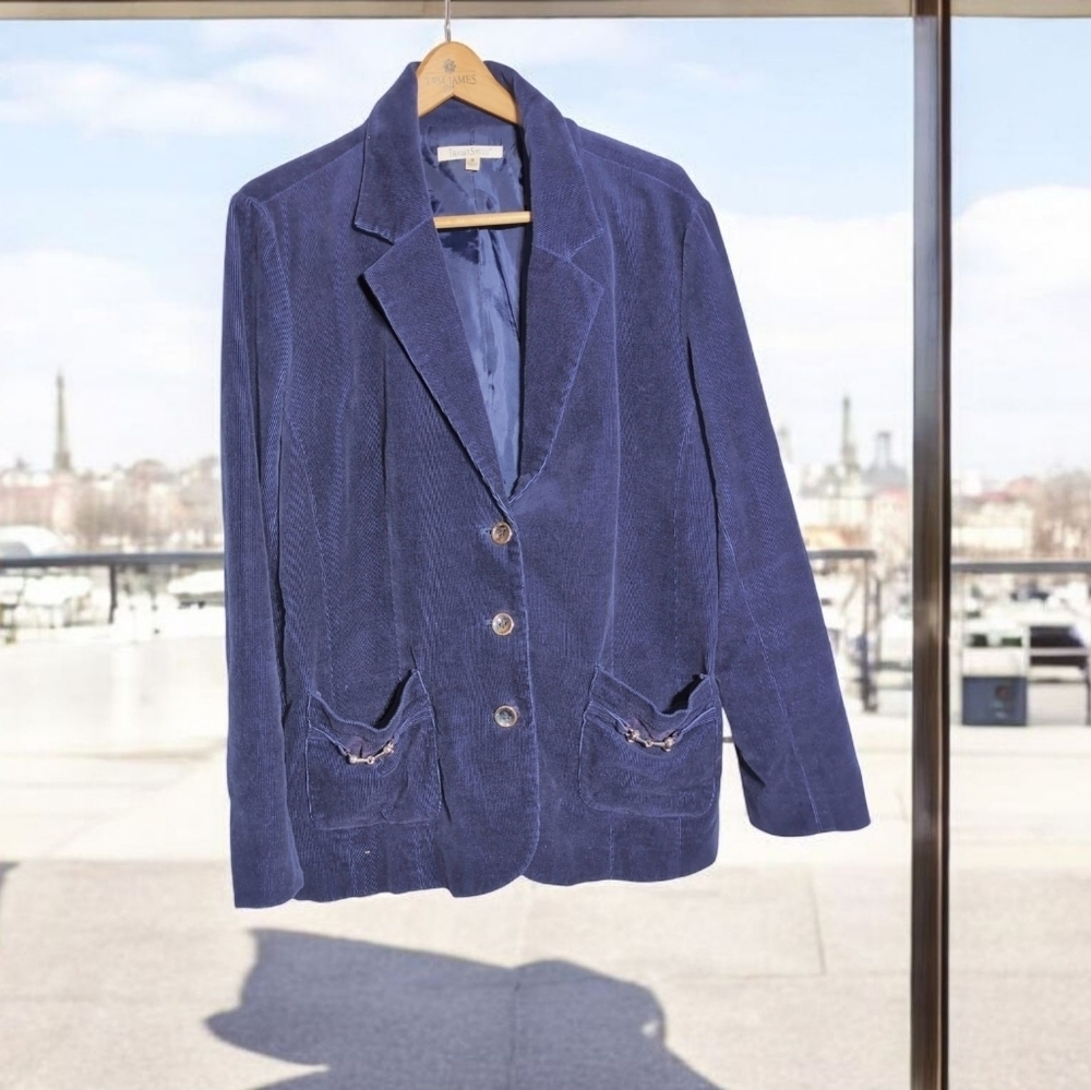 Women's Blue Corduroy Blazer w Metal Buttons By Travelsmith Hidden Pocket.